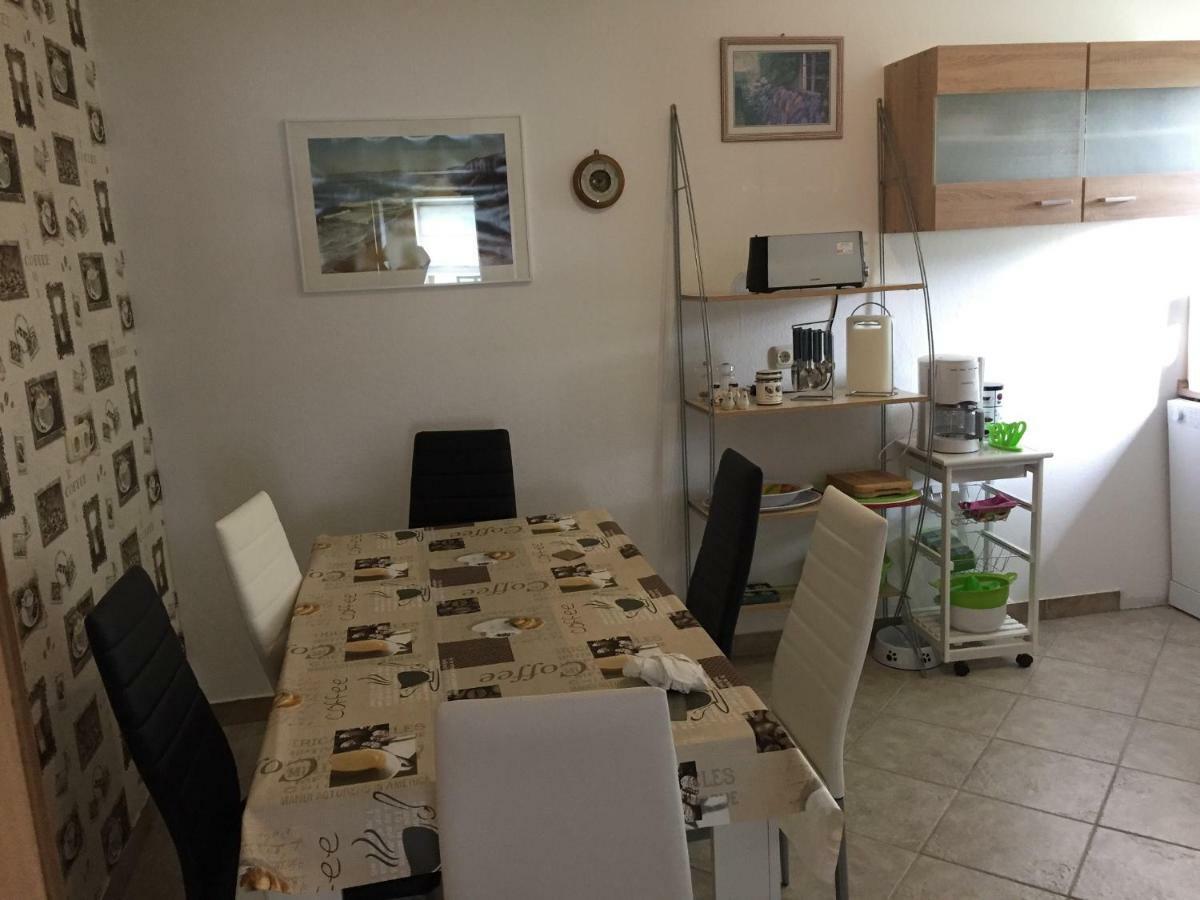 Ferienwohnung Neustrelitz Extérieur photo